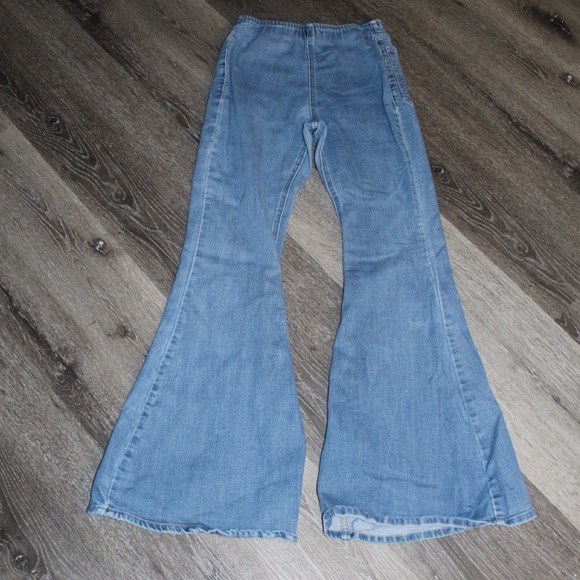 Forever 21 Denim - Forever 21 Flare Jeans